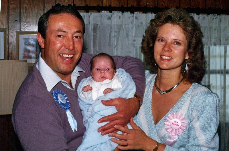 SC1987-First Photo